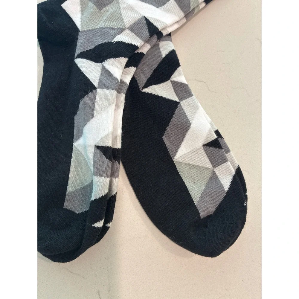 Falken Wildpeak Mens Crew Socks Black White Grey Geometric One Size New 2 pairs‎